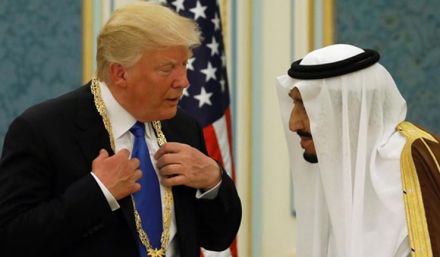 Трамп продовжує ображати та шантажувати короля Сальмана. Чи урозуміють  Сальман або його колеги — нікчемні правителі мусульман?