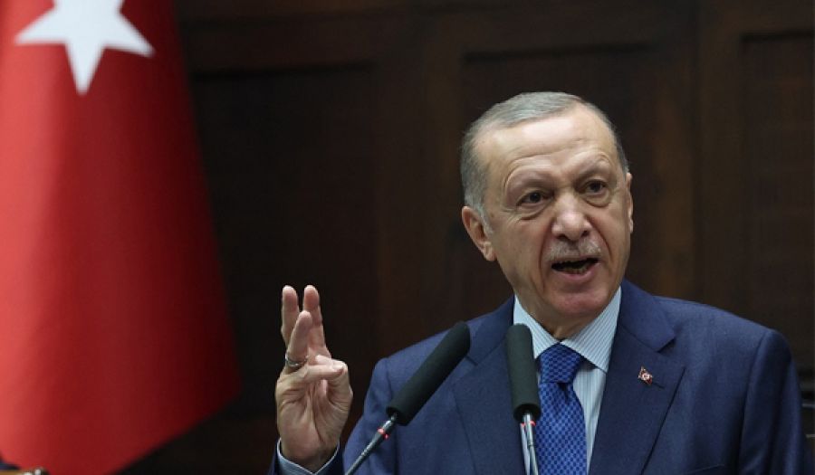 Ердоган вдовольняється другорядною роллю, надаючи документи по війні в Газі