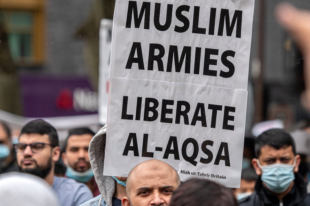 Великобританія забороняє «Хізб ут-Тахрір» під приводом «тероризму»!