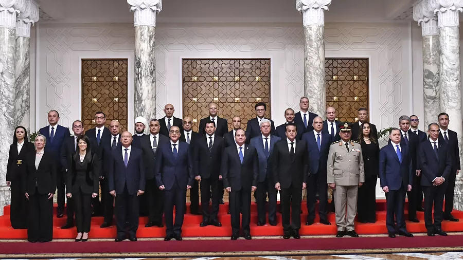 Новий єгипетський уряд приймає конституційну присягу