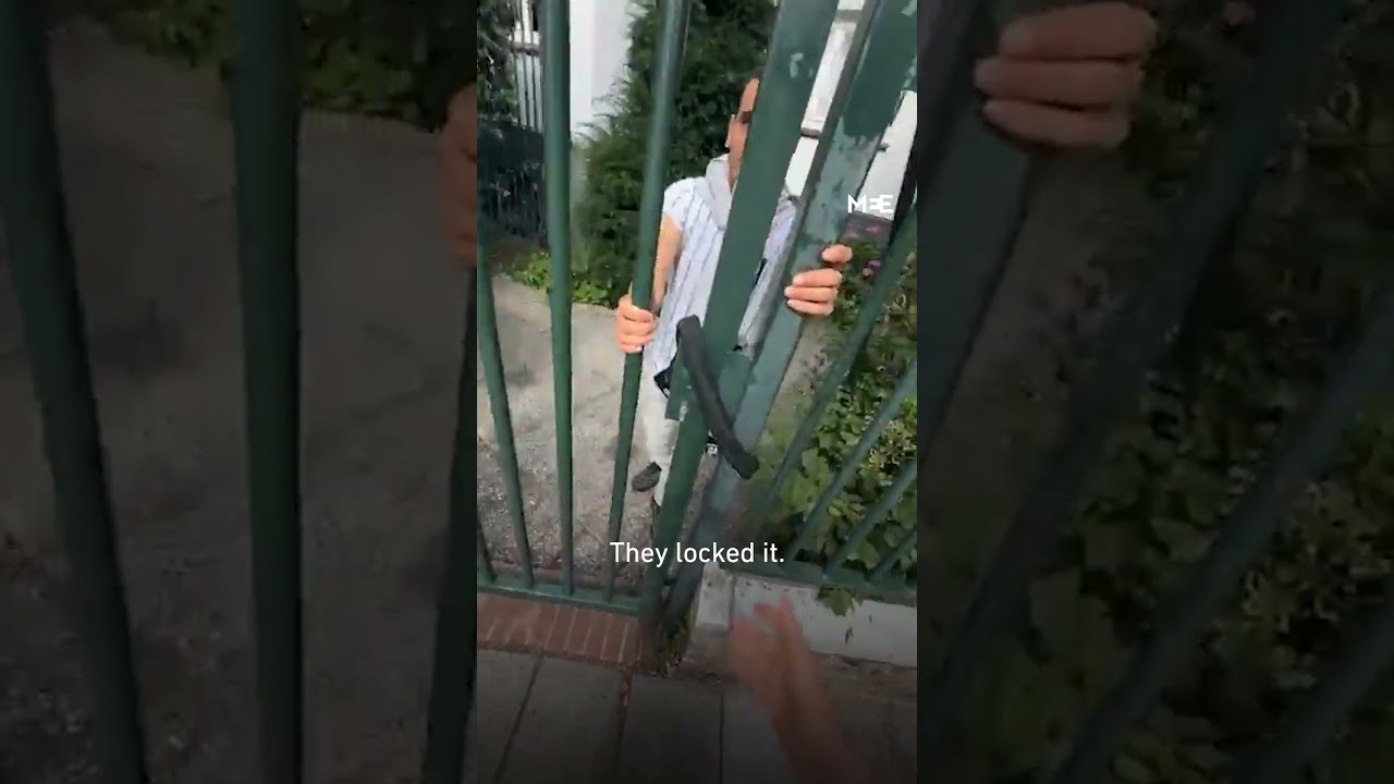 Гнев за жителей Газы из далёких стран и требование снять блокаду... Когда же разгневаются жители и армия самого Египта? Когда их гнев превратится в огонь и сожжёт сионистское образование и предательские режимы?