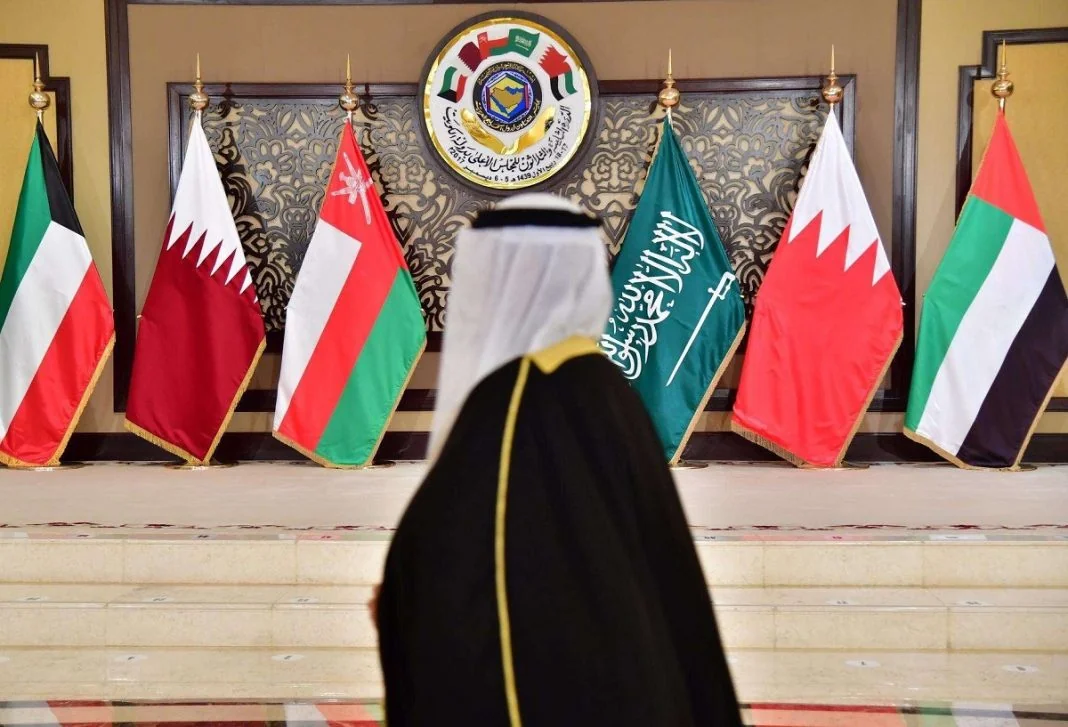 Сомнительная роль государств Персидского залива. В служении Западу и вестернизации Уммы