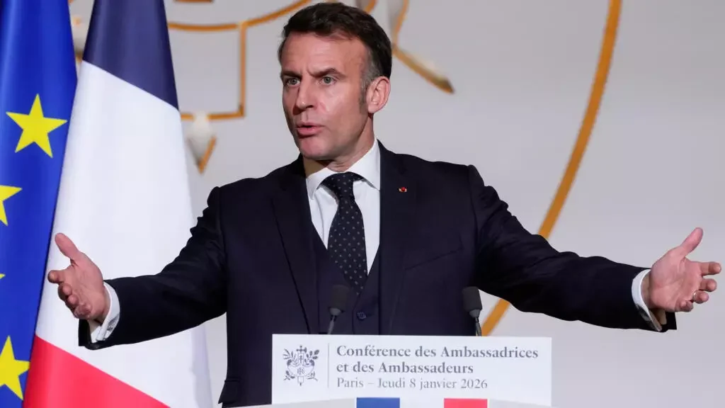 Западная система на краю пропасти