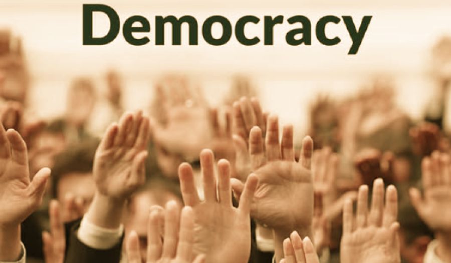 Демократия между иллюзией и реальностью